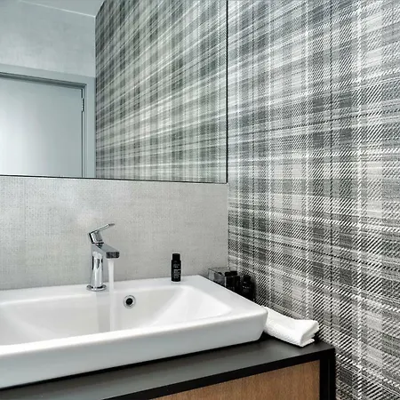 Apartment Central *